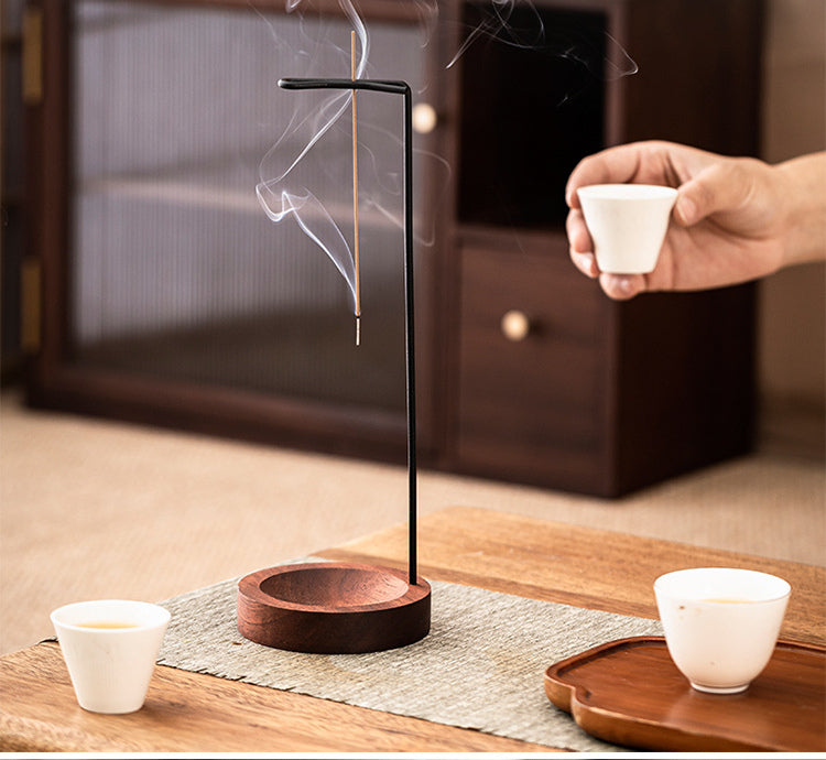 お茶の時間に使うお香立て