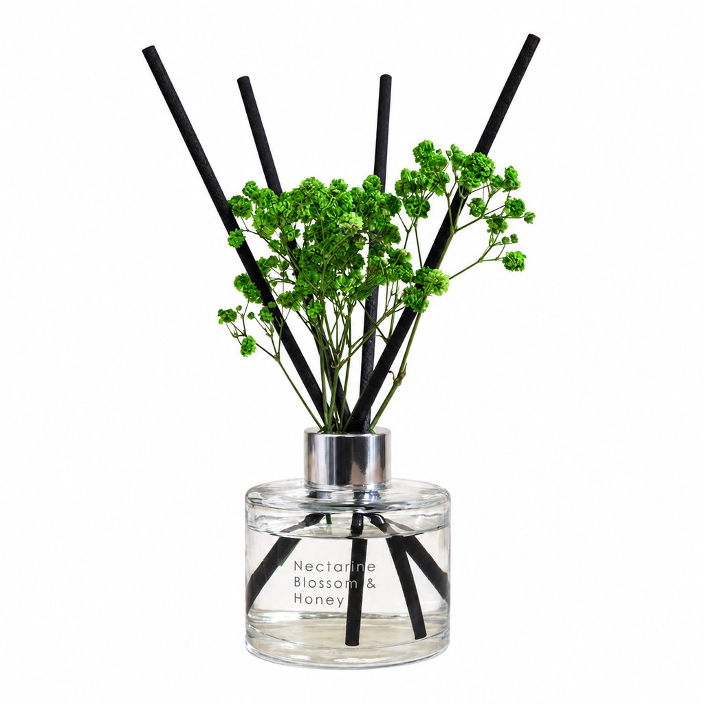かすみ草 リードディフューザー｜120ml ネクタリンブロッサム＆ハニー / 120ml 白背景