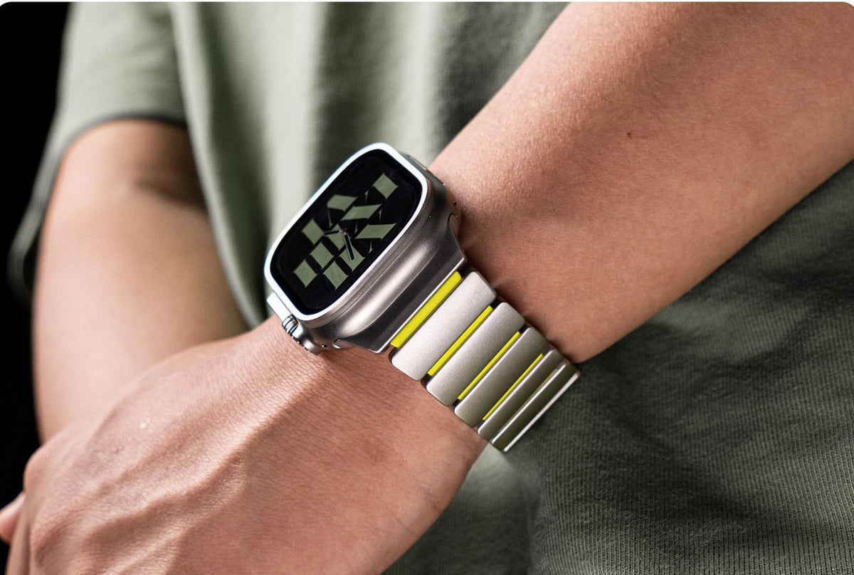 Apple Watch対応 メタルバンド｜マグネットバックル 商品写真・使用例