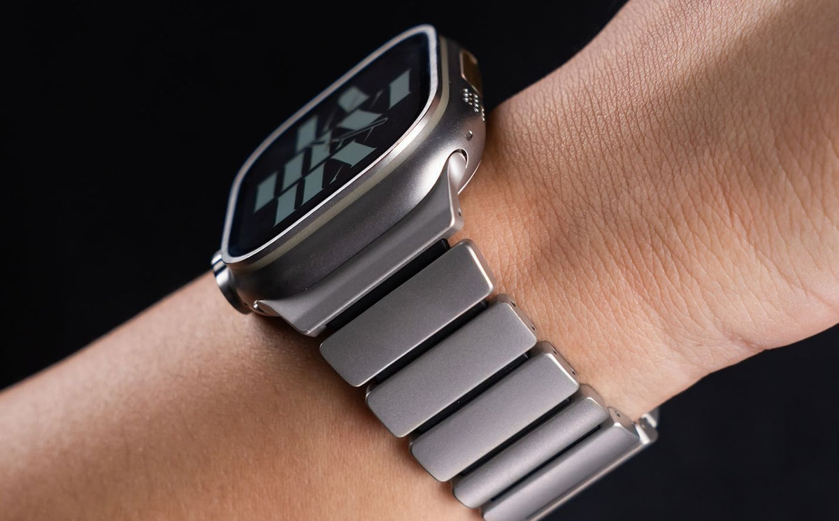Apple Watch対応 メタルバンド｜マグネットバックル 商品写真・使用例