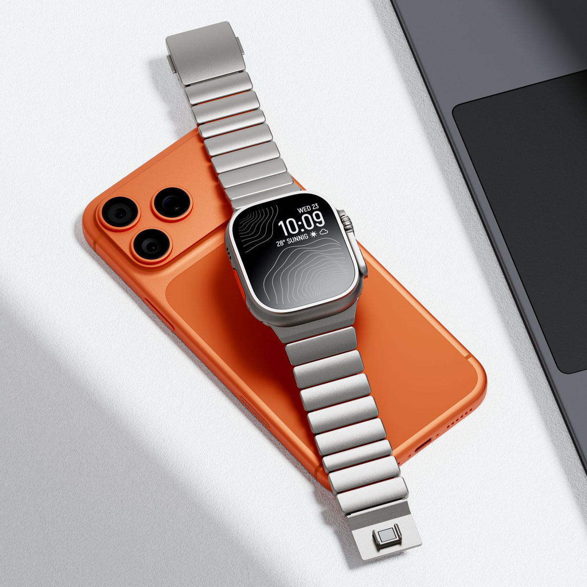 Apple Watch対応 メタルバンド｜マグネットバックル 商品写真・使用例