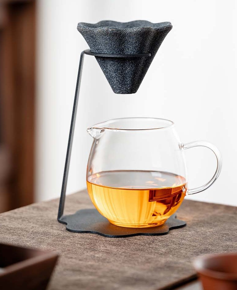 花形セラミック茶こし｜スタンド・ガラスピッチャーセット 商品写真・使用例