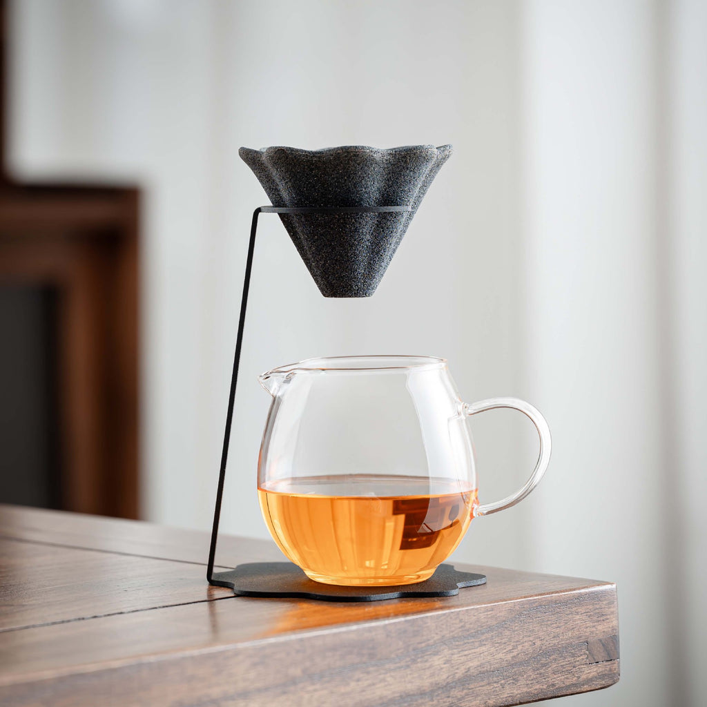 花形セラミック茶こし｜スタンド・ガラスピッチャーセット 商品写真・使用例