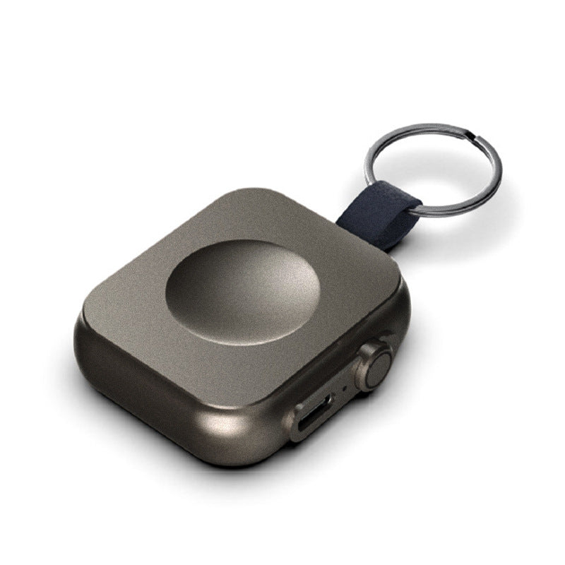 Apple Watch用 マグネット式携帯充電器 1,200mAh ガンメタル・白背景